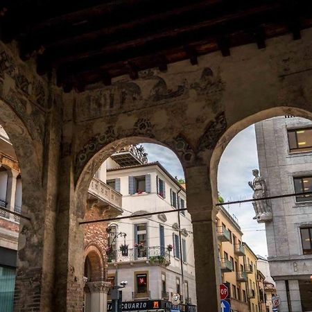 Holiday Treviso Suite Venezia Buitenkant foto