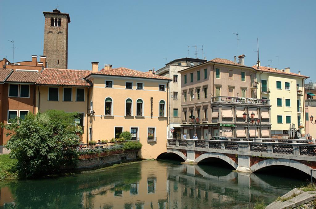 Holiday Treviso Suite Venezia Kamer foto